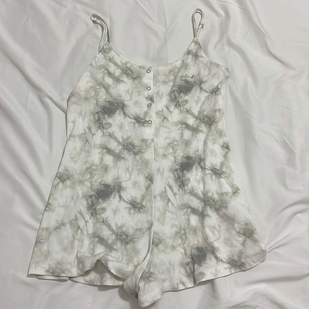 Victoria’s Secret Sleepwear Jumper Slip One Piece Marble Design Size XS